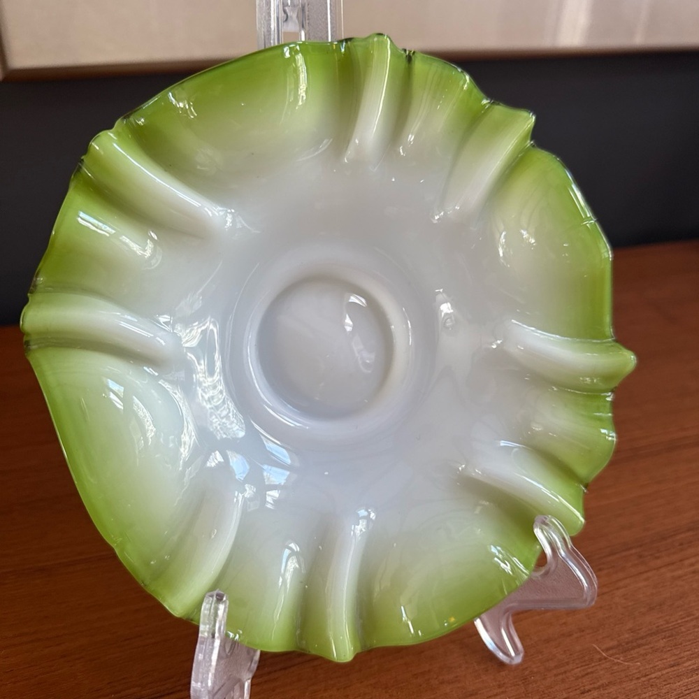 Beautiful Fenton ? ANTIQUE Art Nouveau milk opaline glass bowl - Picture 9 of 9